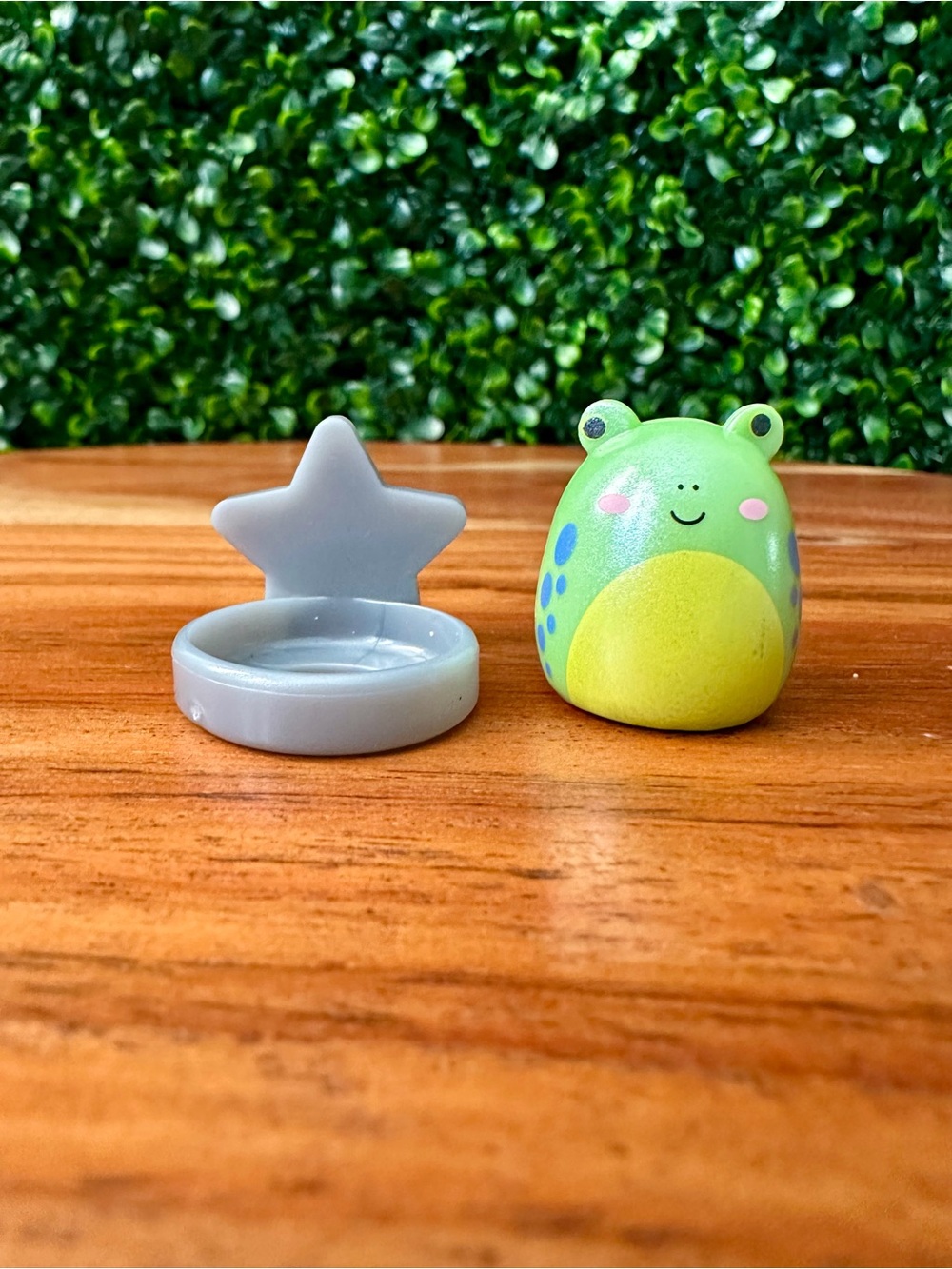 Limell the Frog Rare Squish-a-longs by Squishmallows